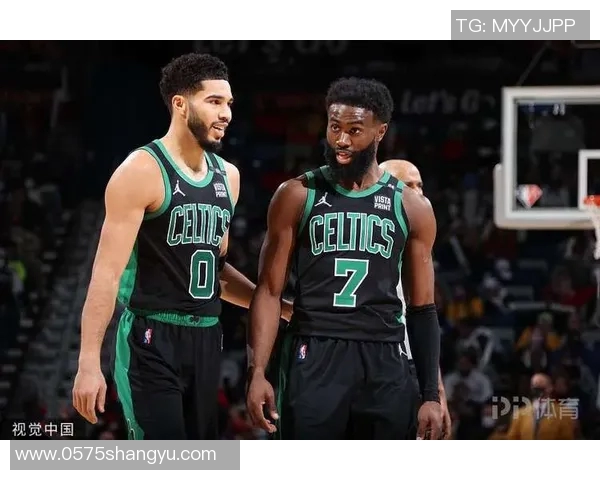 布朗砍下31分塔图姆贡献全面数据太阳布克虽得37分仍遭绿军逆转连败五场